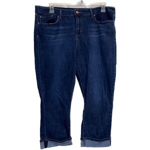 Levi's Signature Mid Rise Capri Rolled Cuffed Non-Distressed Blue Jeans size 18
